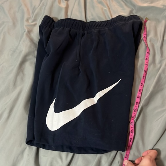 Nike shorts - Picture 3 of 4